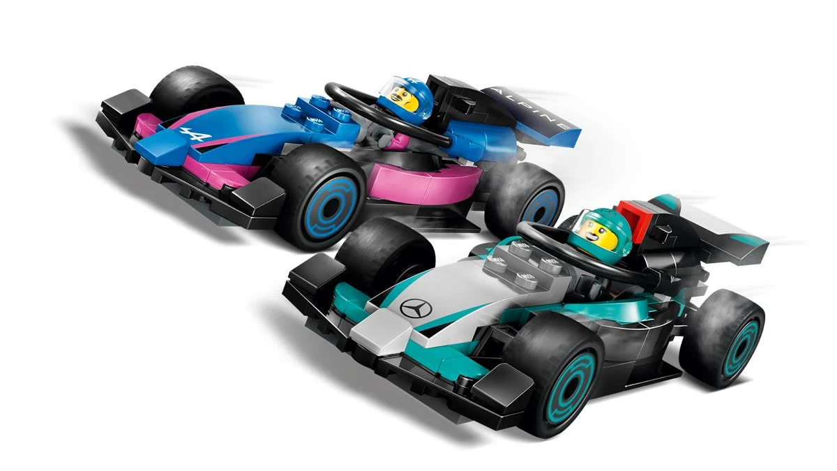 LEGO 60444 Garage con monoposto Mercedes-AMG e Alpine F1® - Image 5