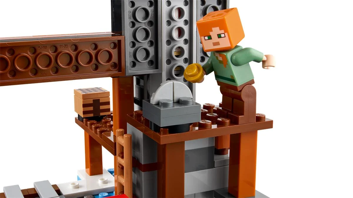 LEGO 21277 La miniera delle piccozze - Image 5