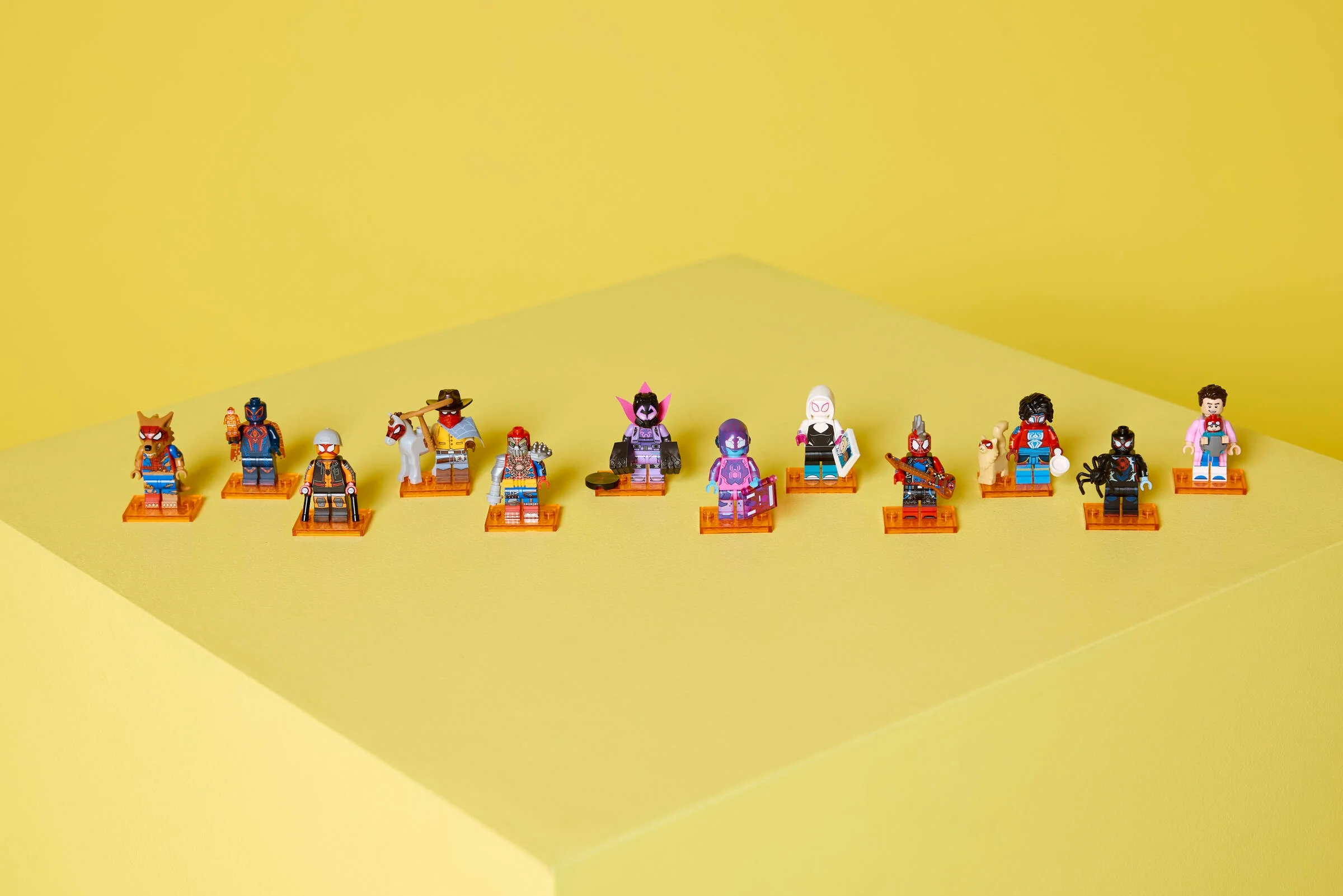 LEGO 71050 Minifigures 71050 - Image 3