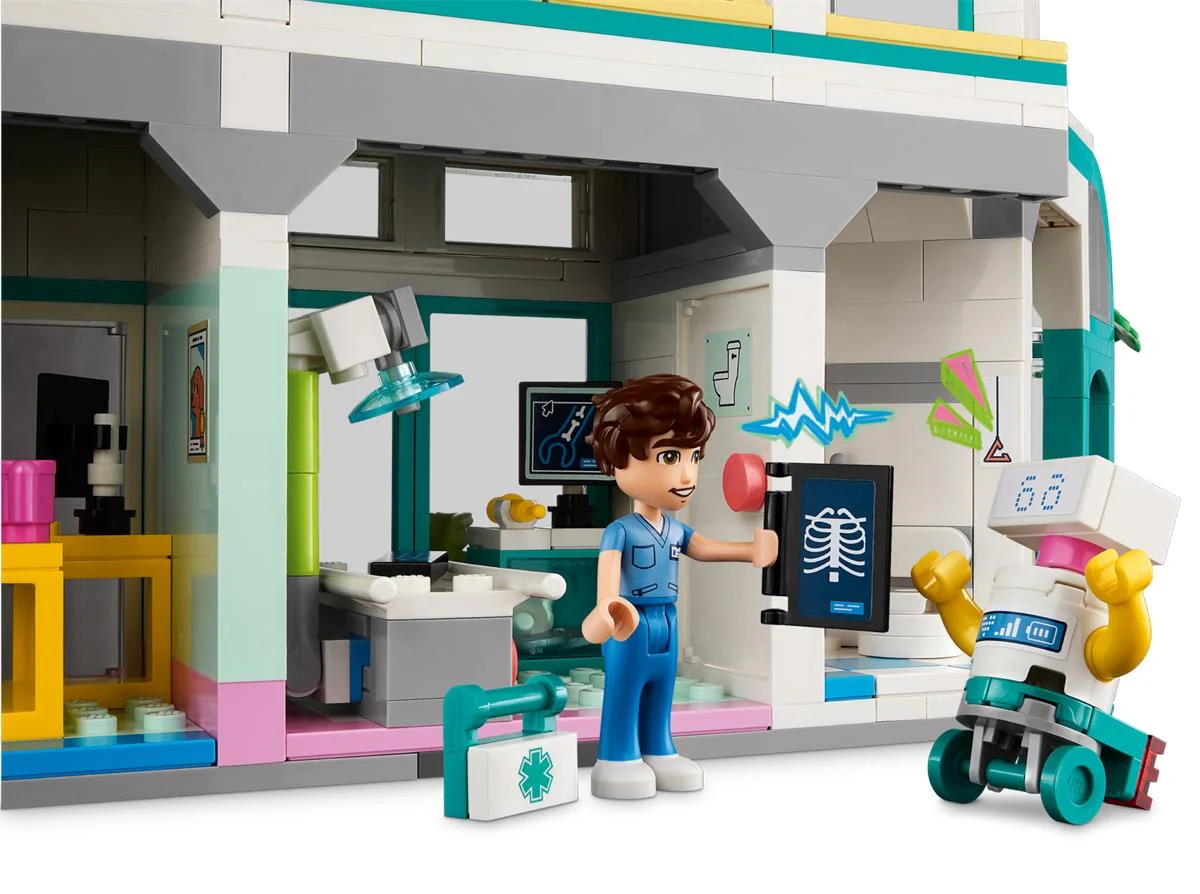 LEGO 42621 Ospedale di Heartlake City - Image 4