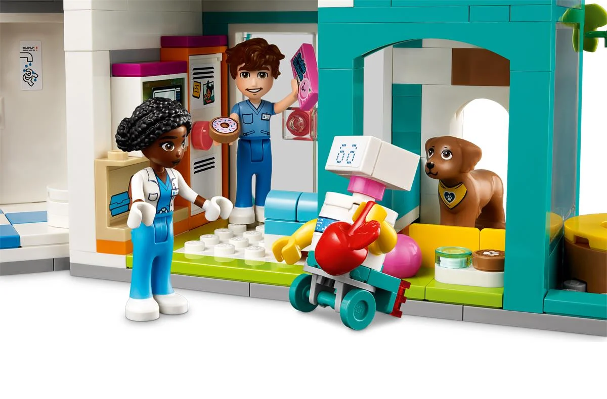 LEGO 42621 Ospedale di Heartlake City - Image 5